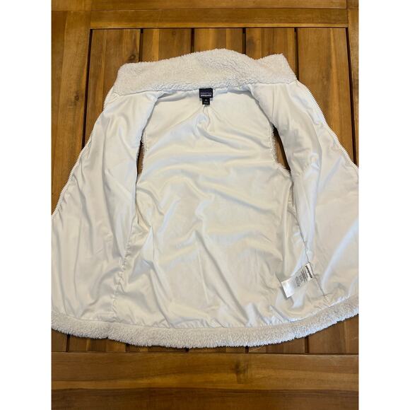 Patagonia Women’s Los Gatos White Fleece Vest Size XS Fuzzy Sherpa Full Zip - Picture 10 of 10